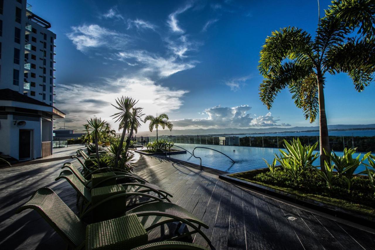 C Suites At Mactan Newtown Lapu-Lapu City Exterior foto