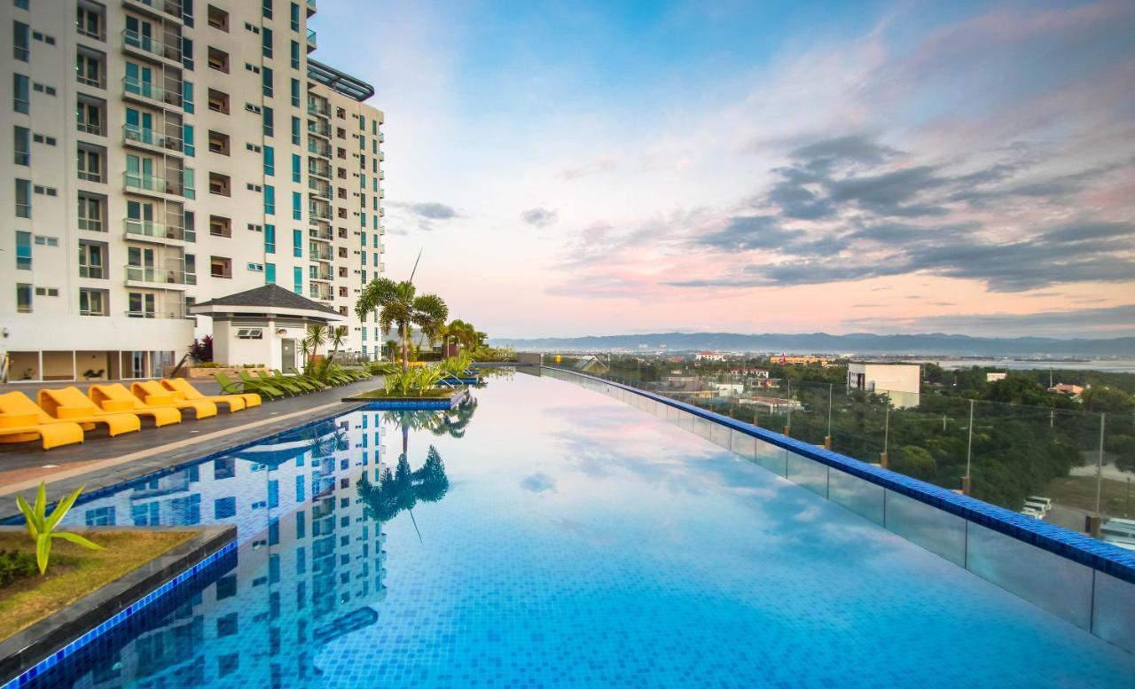 C Suites At Mactan Newtown Lapu-Lapu City Exterior foto